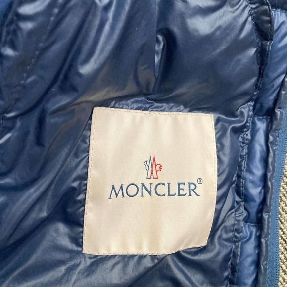 Moncler acorus down jacket - Picture 13 of 14